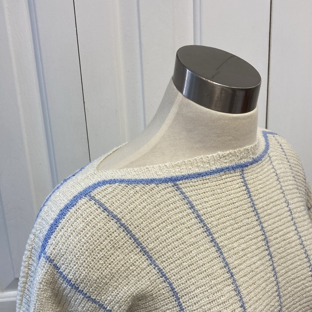 Striped Knit Short Sleeve Top - Picture 4 of 7